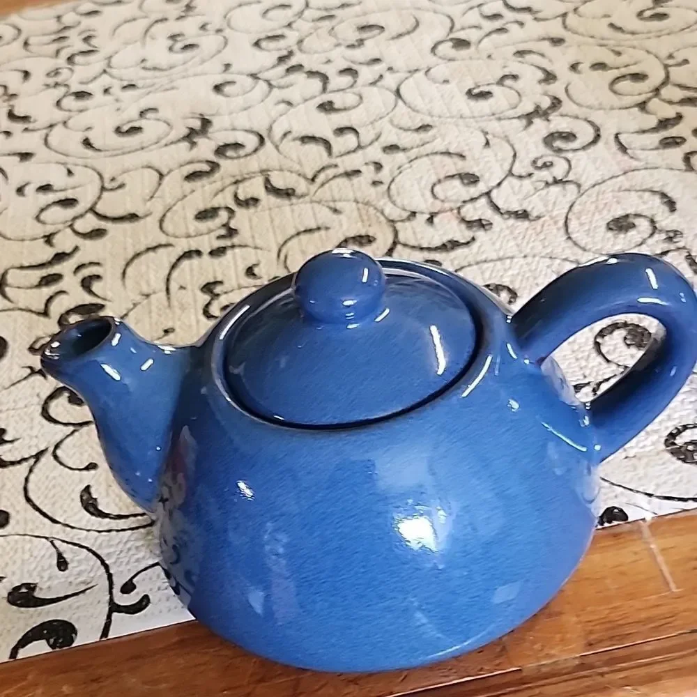 Pier 1 Stoneware Teapot and Cup Set
